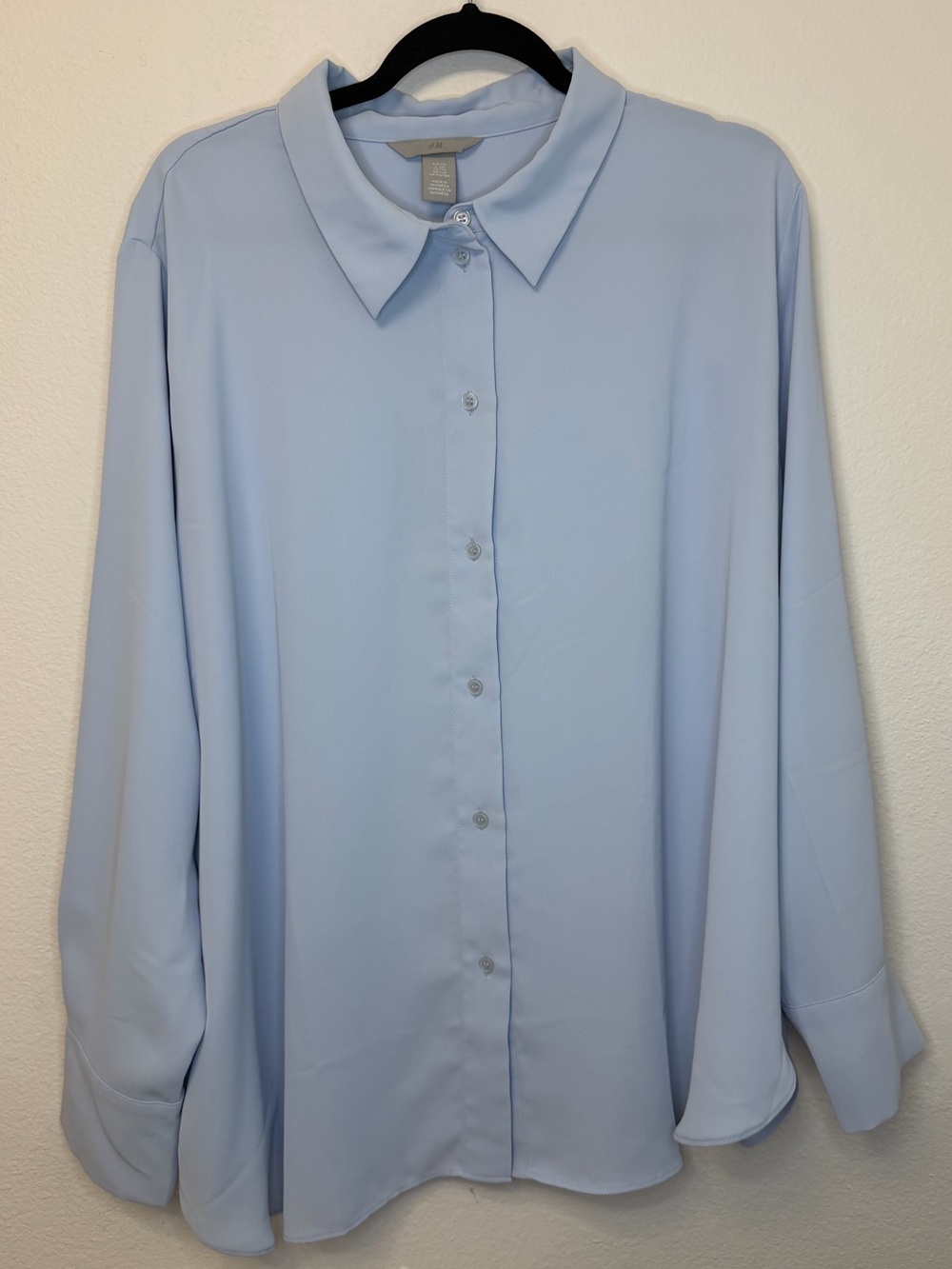 H&M Light Blue Button-Up Shirt